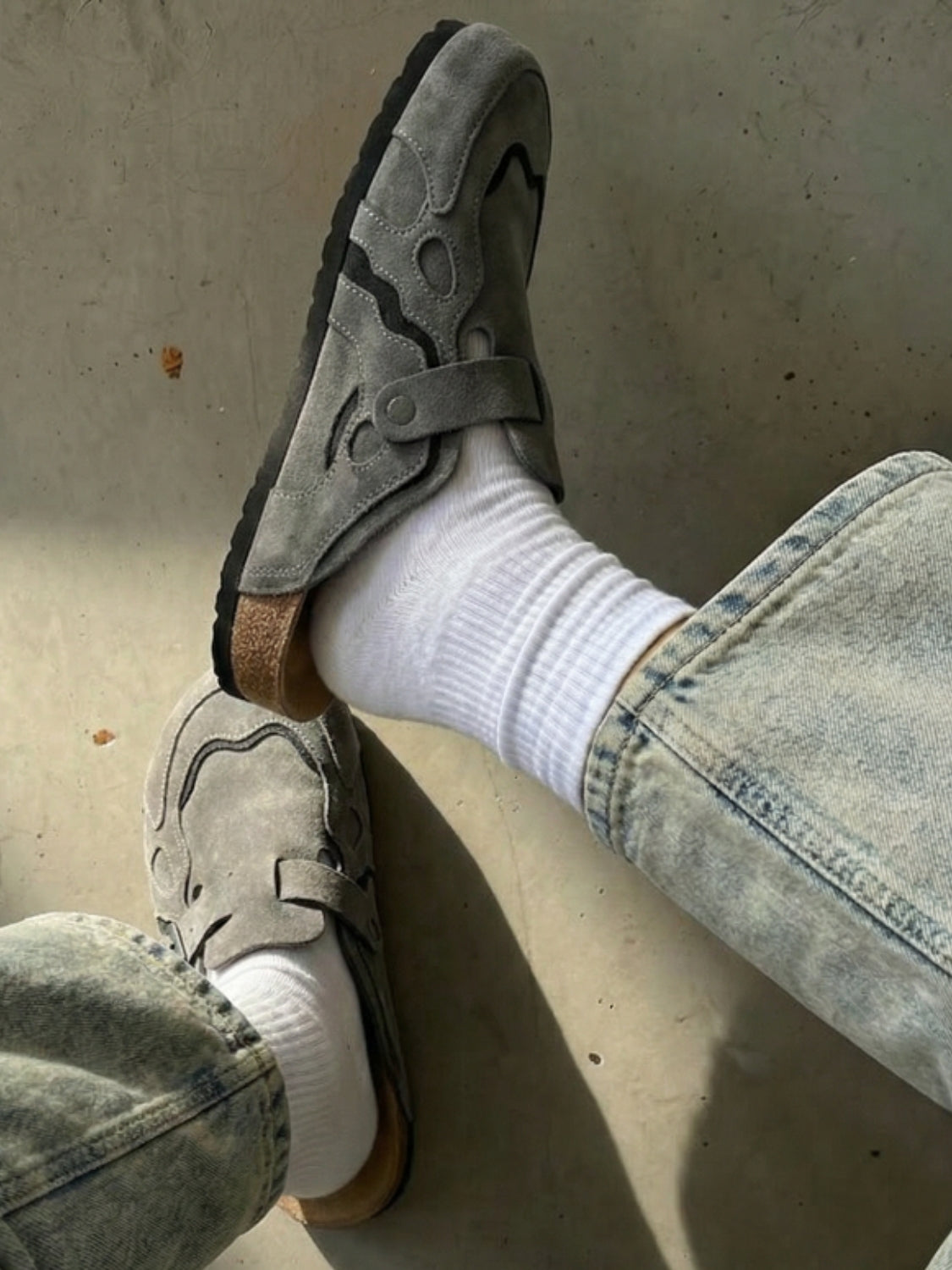 "DUNE" CLOGS